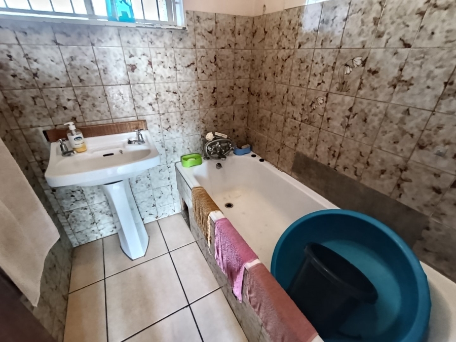 To Let 1 Bedroom Property for Rent in Bloemfontein Free State